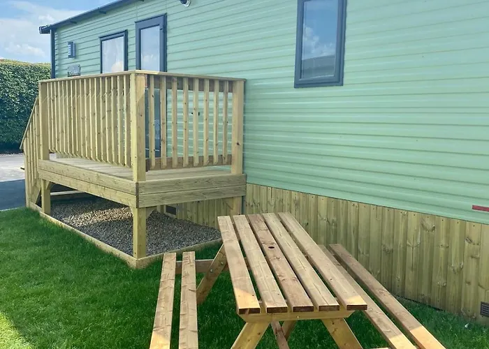 The Little Hide * Knaresborough